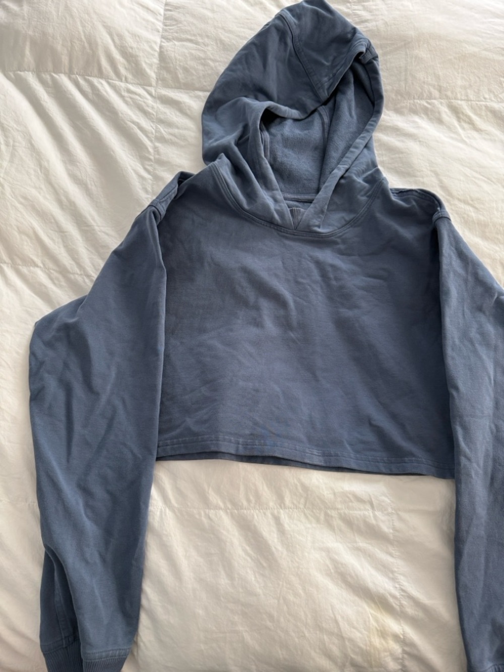 lululemon athletica Cropped Hoodie in Dusty Blue